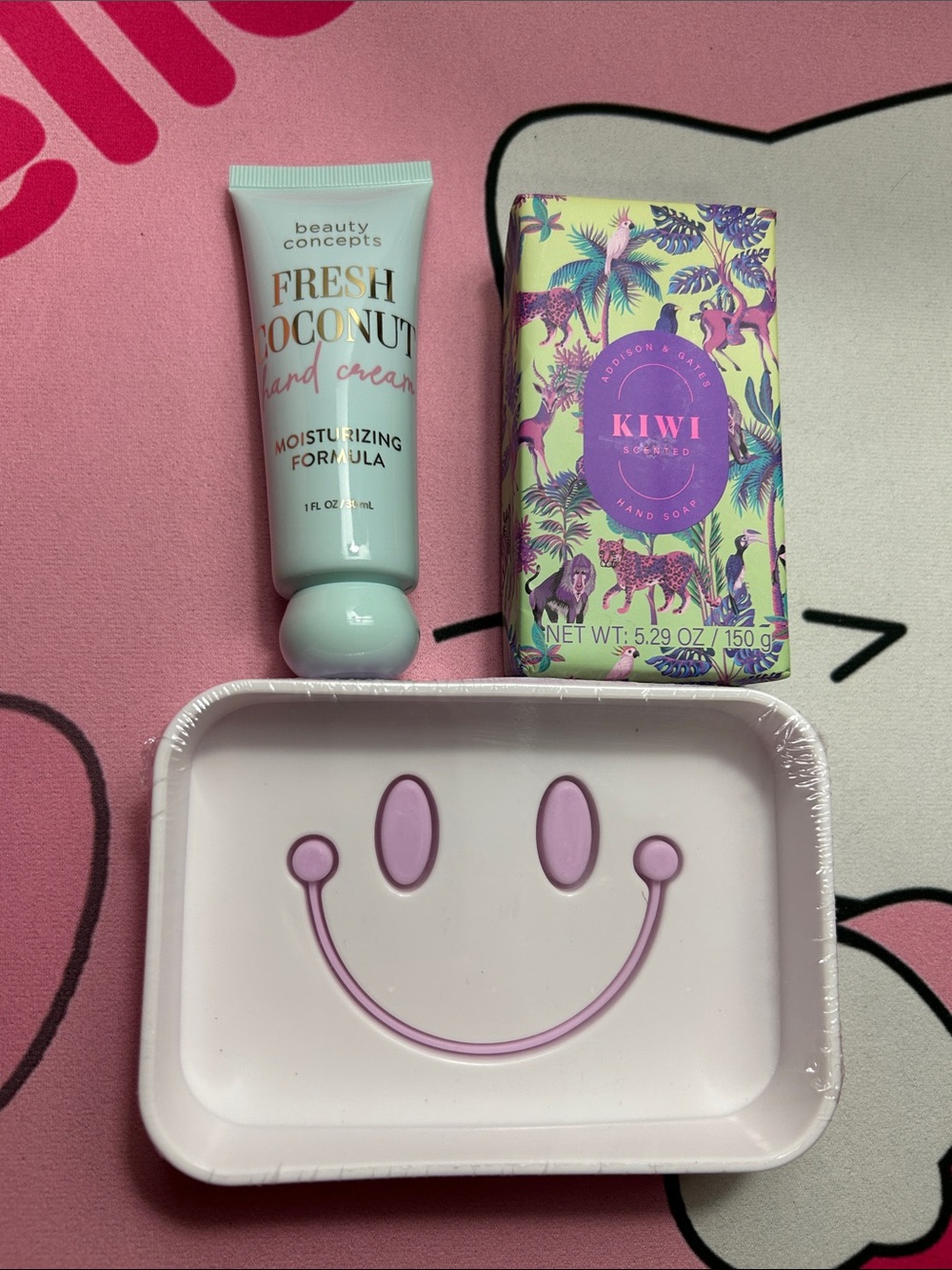 Beauty Concepts Fresh Coconut Hand Cream & Kiwi Soap with Pink Smile Soap Dish
